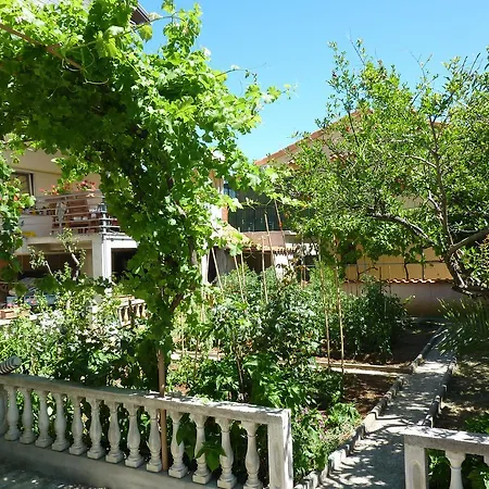 With A Parking Space - 15080 * Vodice